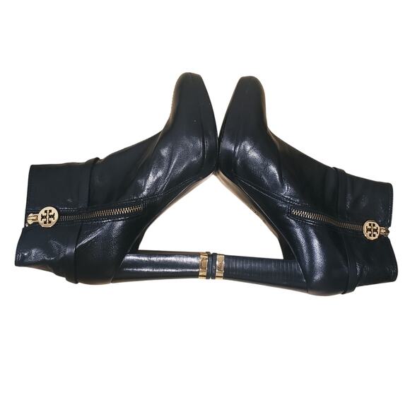 Tory Burch Leather Whitney Ankle Bootie Black/Gold Logo Size 9.5 - Picture 6 of 14